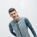 ES16 Supreme Vindvest Grey